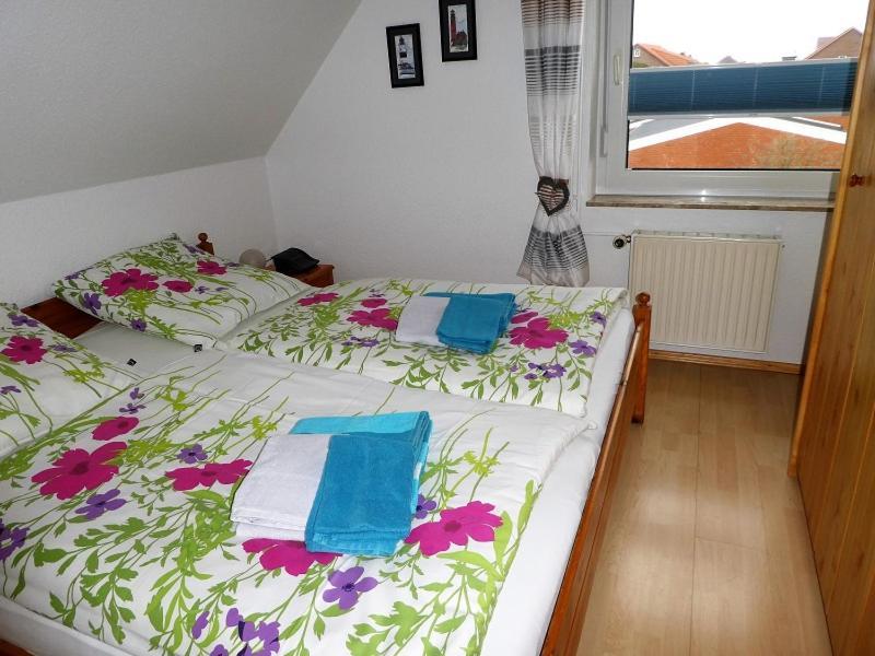Appartamento Kolks Huus Seglerweg Neuharlingersiel Esterno foto